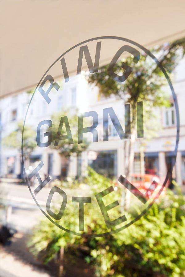 Hotel für 5 Personen, mit Ausblick und Garten sowie Balkon, kinderfreundlich in Wiesbaden