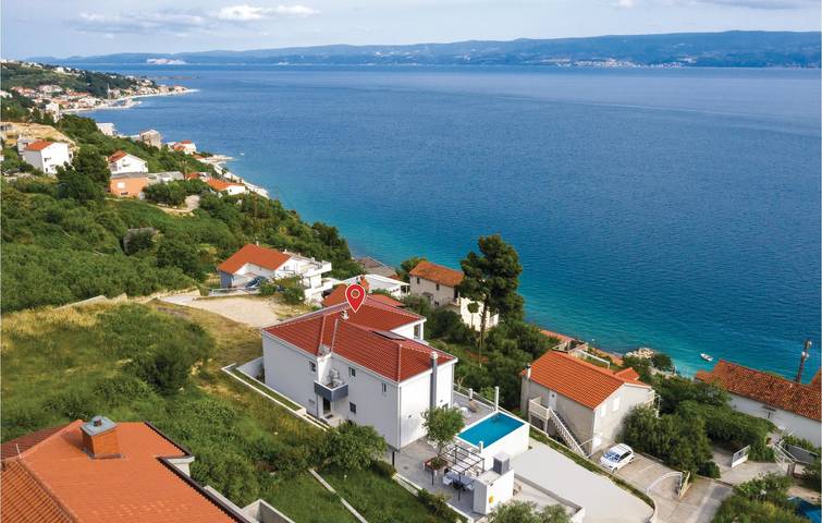 Strandhaus für 12 Personen, mit Garten und Terrasse sowie Pool in Kroatien