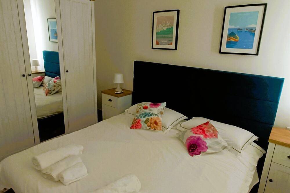 Ganze Wohnung, Loft apartment with outdoor area served with lift in Rabat (Malta), Insel Malta