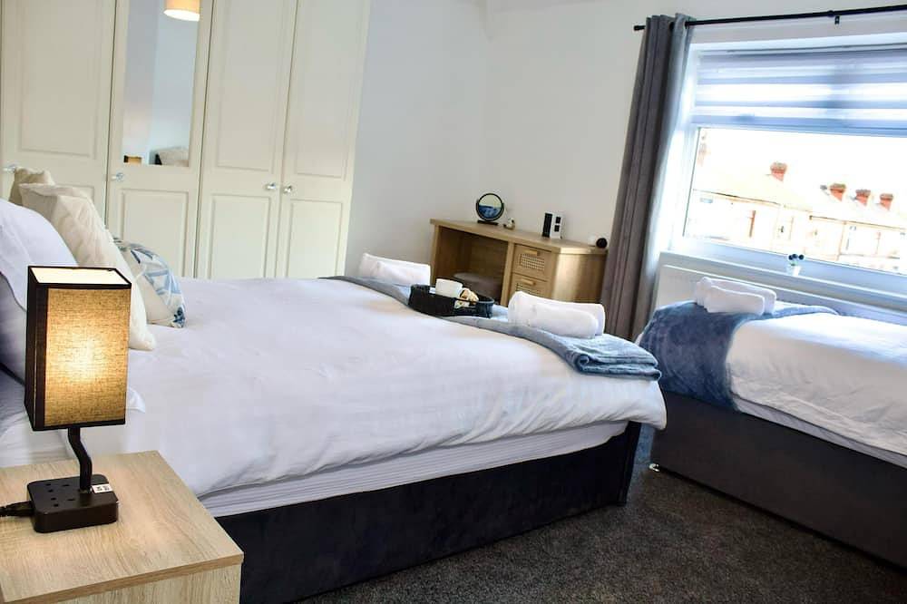 Cosy 2-Bed | Walk to St Helens Centre | Free Wifi in St Helens, Nordwestengland