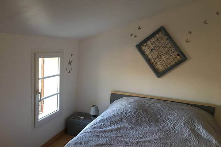 Location de vacances pour 2 personnes, avec jardin ainsi que terrasse et piscine à Châteauneuf-Val-Saint-Donat - 3