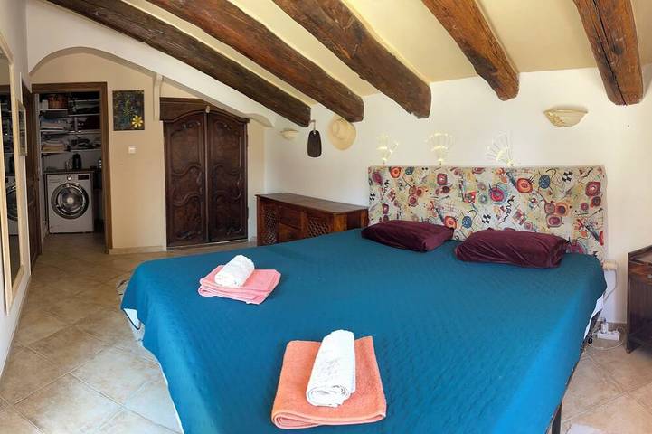 Location de vacances pour 6 personnes, avec piscine et jardin à Saint-Montan - 4