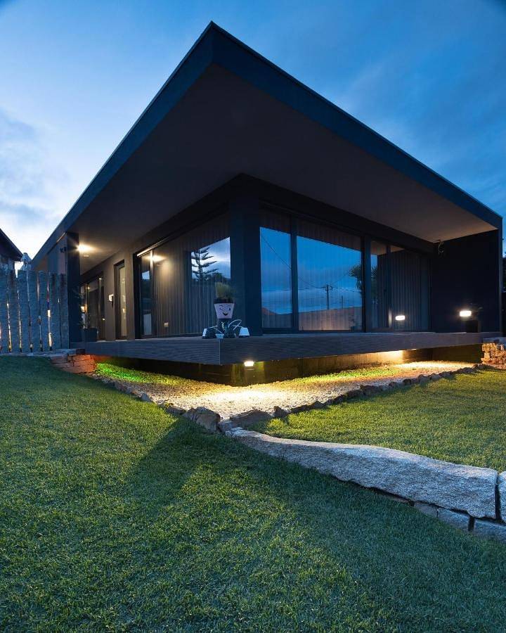 Hugs Village Houses Heated Pool in Cardielos e Serreleis, Distrito de Viana do Castelo