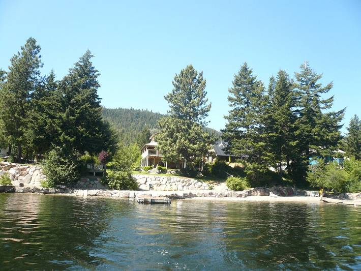Holiday rental for 10 people, with garden in British Columbia
