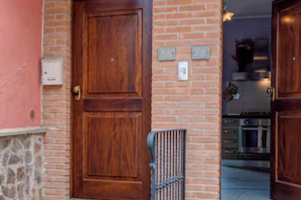 Apartamento entero, Acogedora casa inmersa en los viñedos del Chianti florentino,se admiten mascotas in Certaldo, Chianti