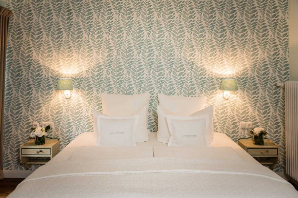 Luxury Suite - Bio Design Boutique Hotel Landhaus St. Georg in Bad Wiessee, Bavarian Alps