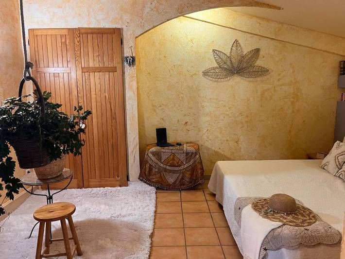 Chambre d’hôte pour 3 personnes, avec vue ainsi que jardin et piscine à Corbès