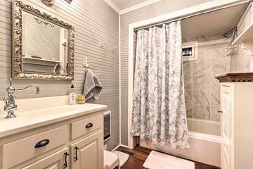 Log Cabin for 8 Guests in Highlands (NC), Macon County, Picture 1