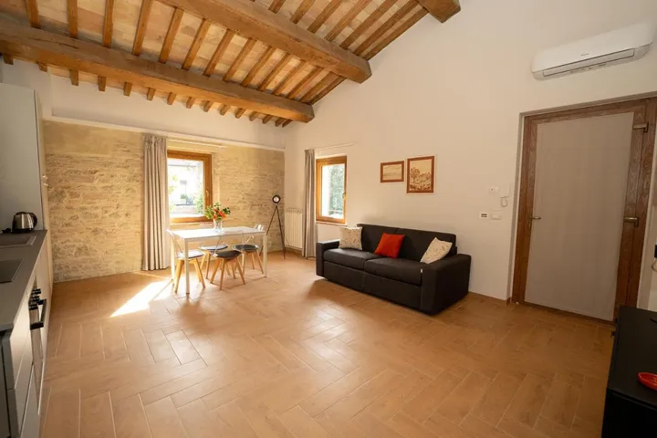 Apartamento de vacaciones para 2 personas, con jardín además de terraza y piscina - 1