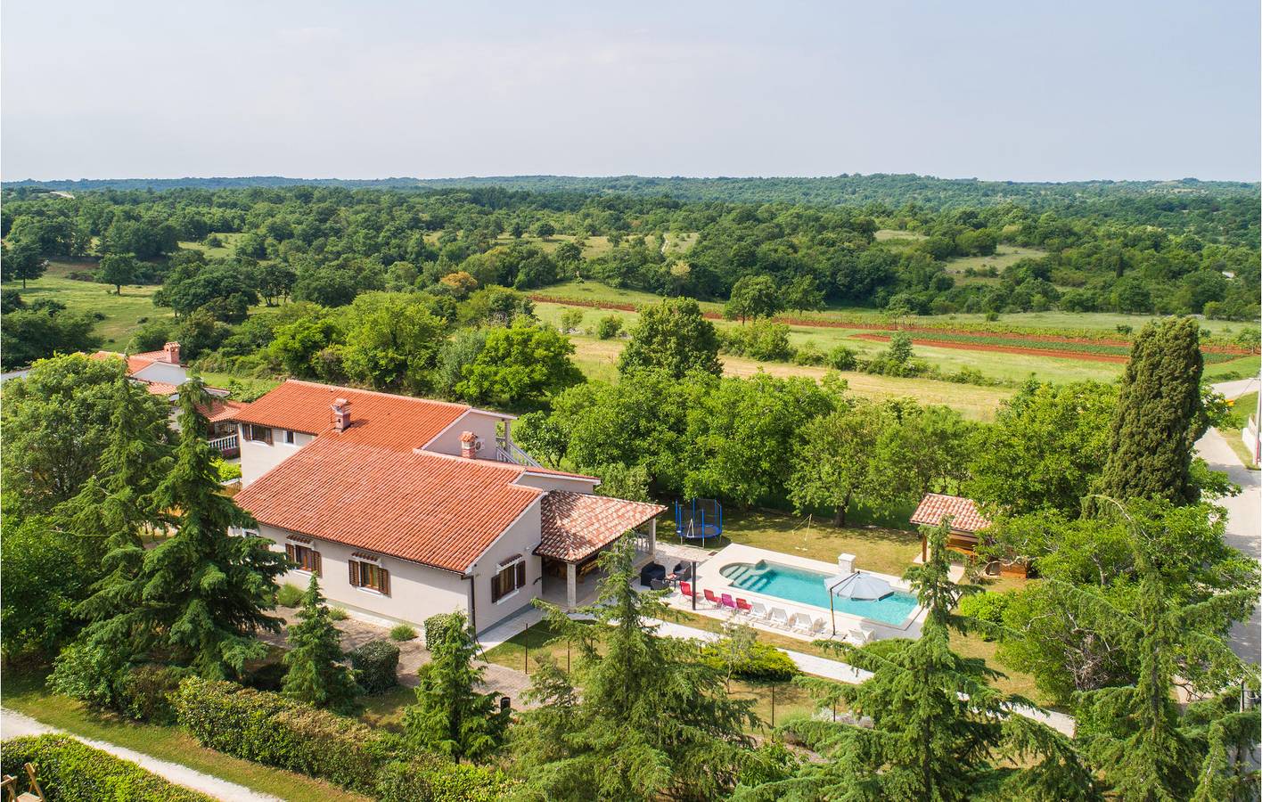 Gemütliche 1-Zimmer-Wohnung mit Terrasse, WLAN und Parkplatz – 300 m zu Restaurants in Barban, Südküste Istrien