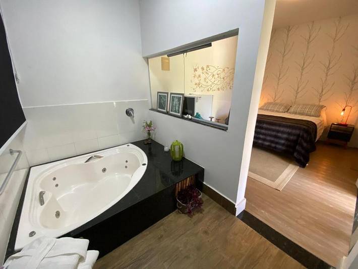 Casas e apartamentos de temporada para 2 pessoas, com jacuzzi e jardim e ainda piscina and sauna em Jundiaí