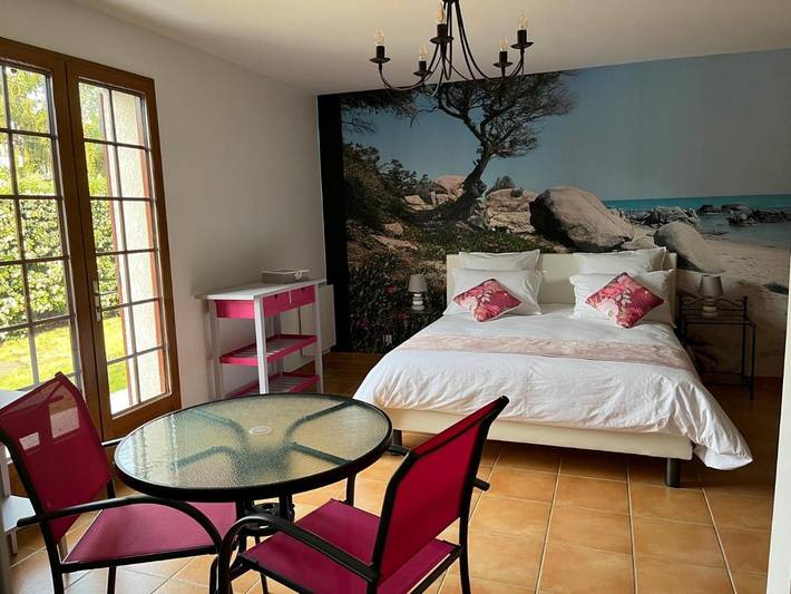 Chambre d’hôte pour 2 personnes, avec Terrasse et Jardin