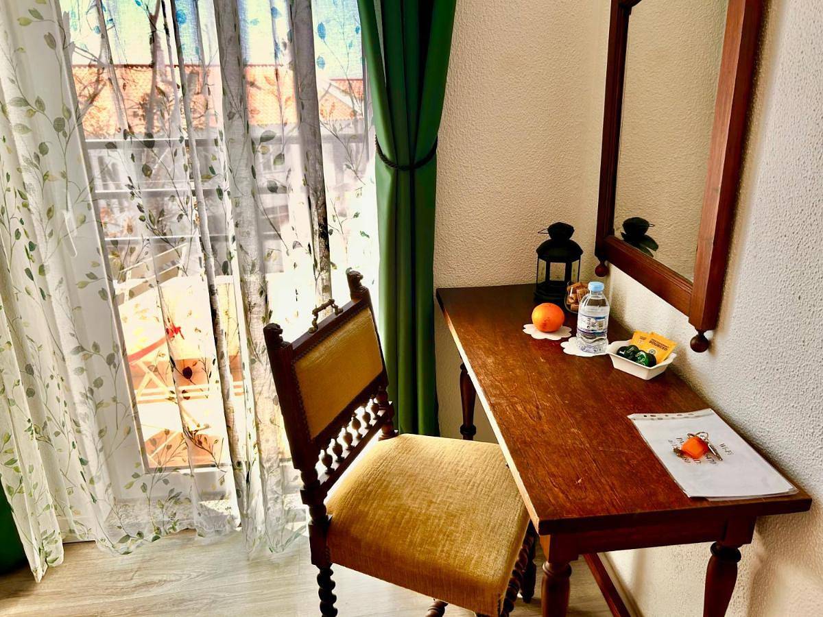 Standard Double Room with Shared Bathroom in Albufeira, Faro District
