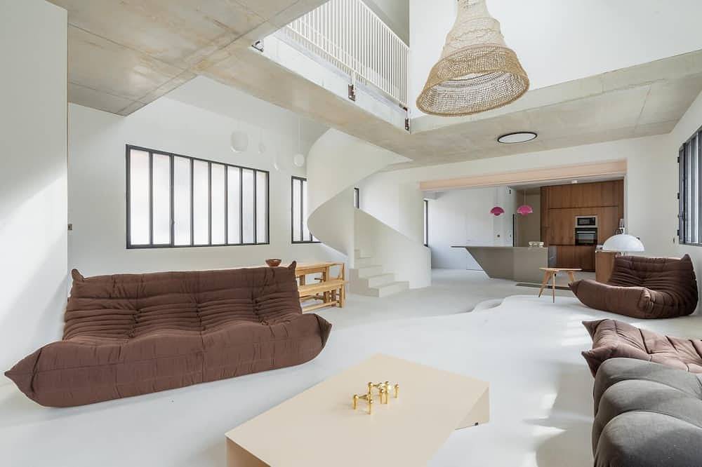 Luxury villa in the heart of the village, 5 minutes' walk from the forest in Barbizon, Parc naturel régional du Gâtinais français