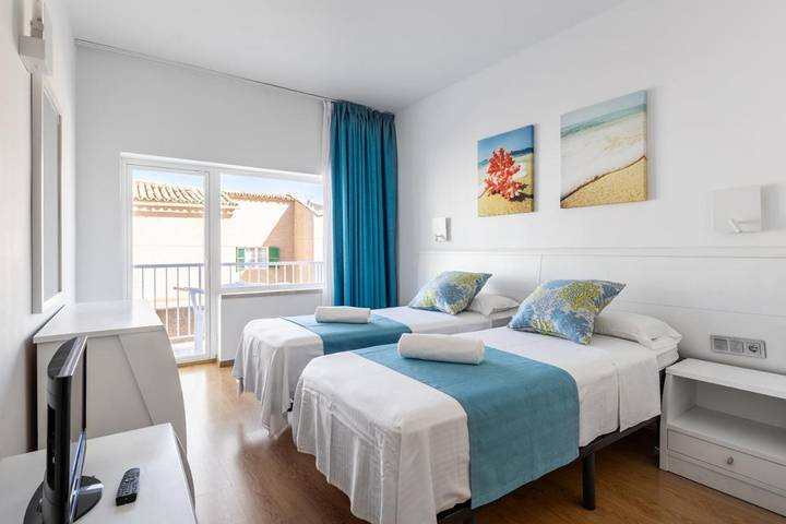 Ferienhaus für 3 Personen, mit Balkon und Terrasse sowie Ausblick in Peguera - 2