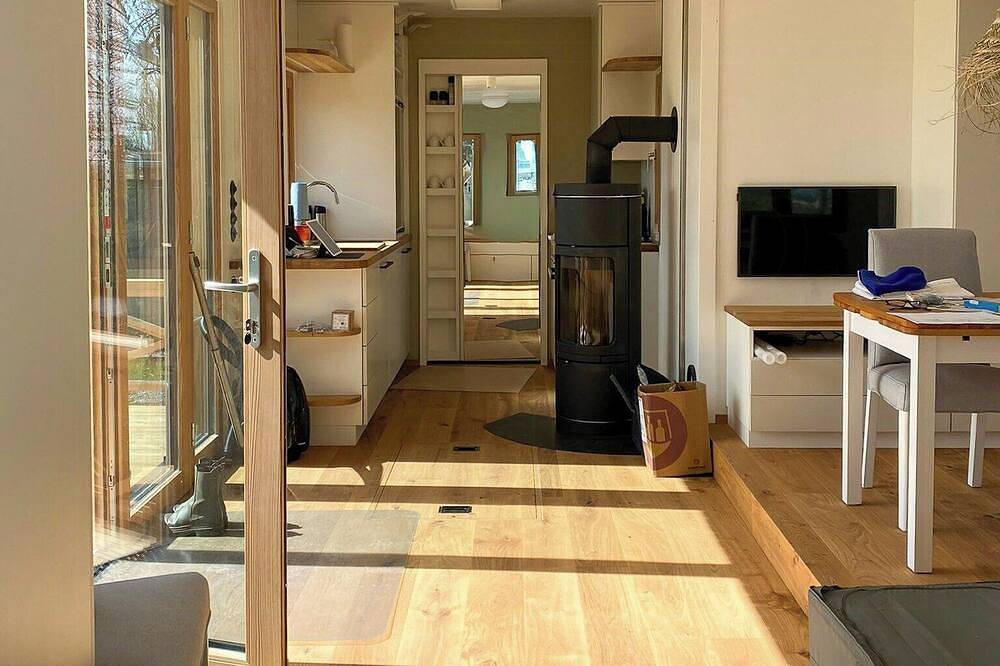 Autarkes Tiny House in den Salzwiesen Eiderstedts in Poppenbüll, Eiderstedt