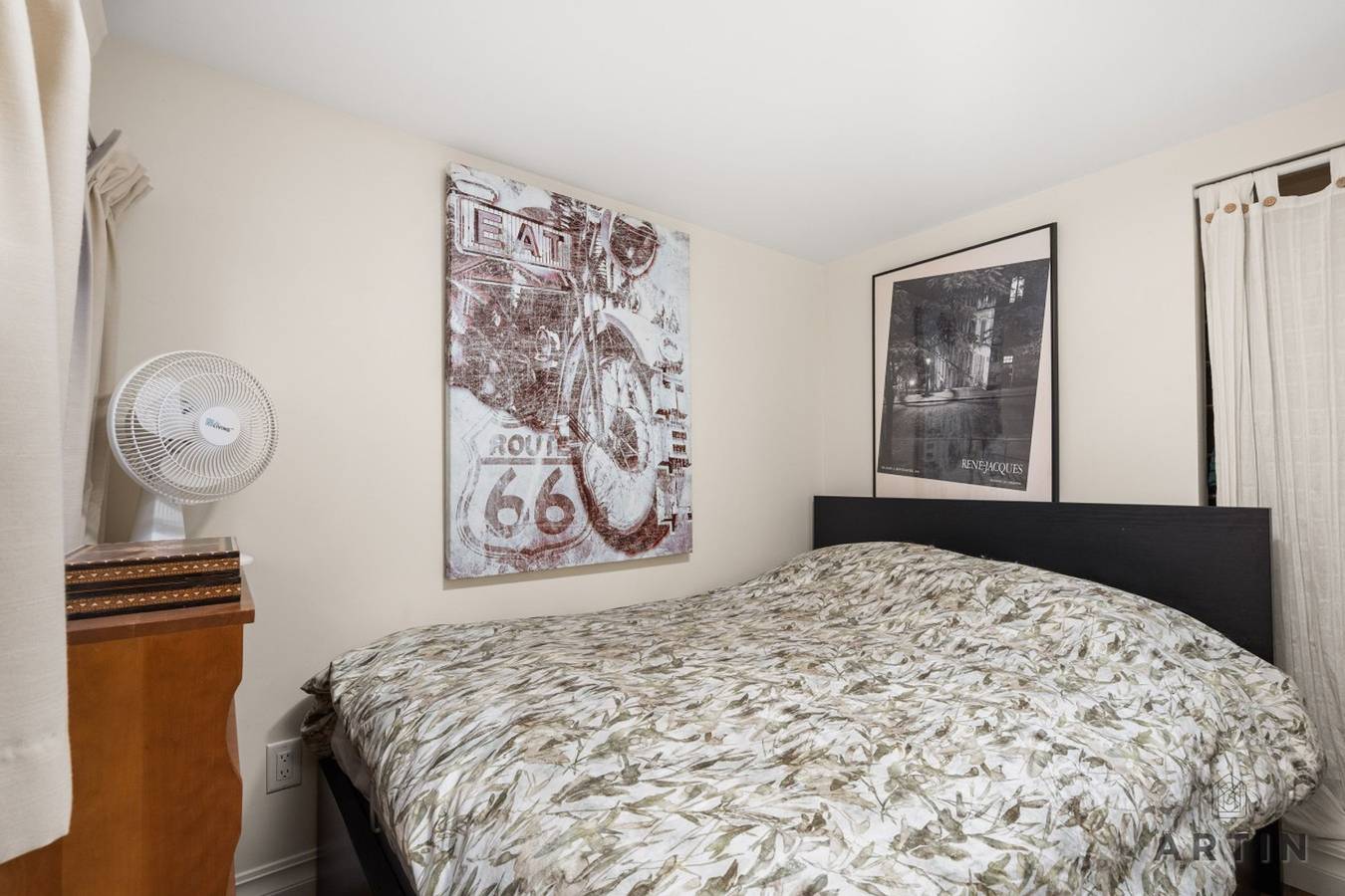 Geheel appartement, Charming 1Br Hidden Gem in East Vancouver in Vancouver, Brits-Columbia