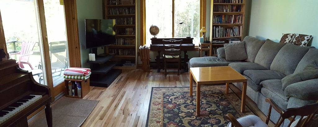 ** Blockhaus * Whirlpool * Sauna * Privater Teich * 23 Hektar * 4,6 km von Bethel Woods * in Sullivan County