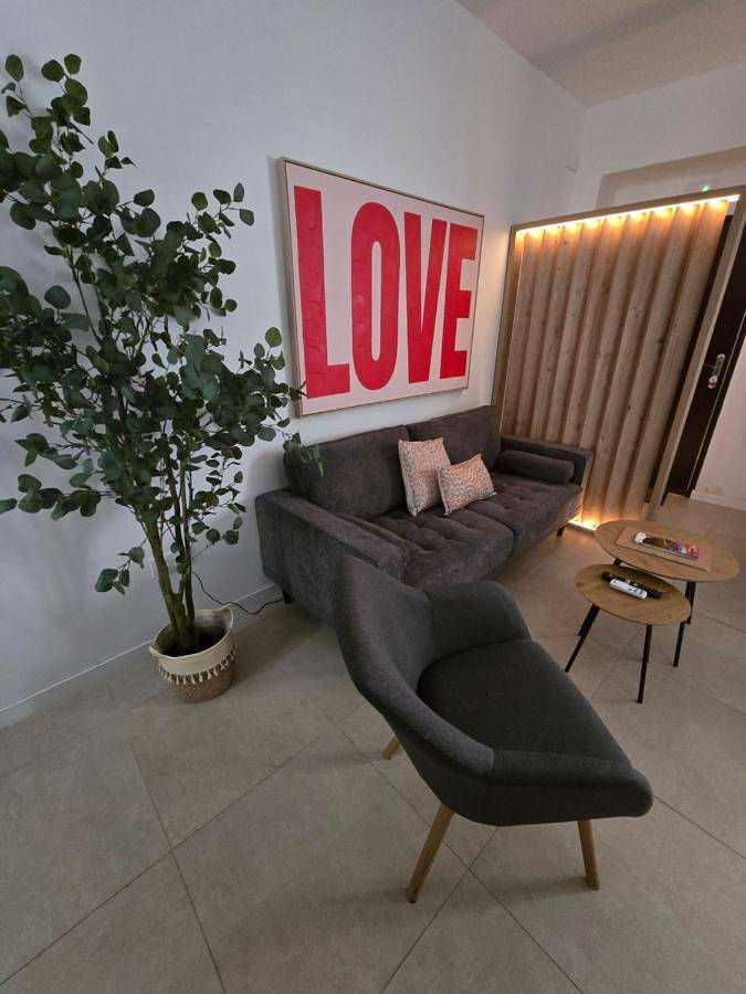 Apartamento inteiro, Apartamento Aftasi ,excelente ubicación con parking publico a 20 m in Badajoz, Badajoz (província)