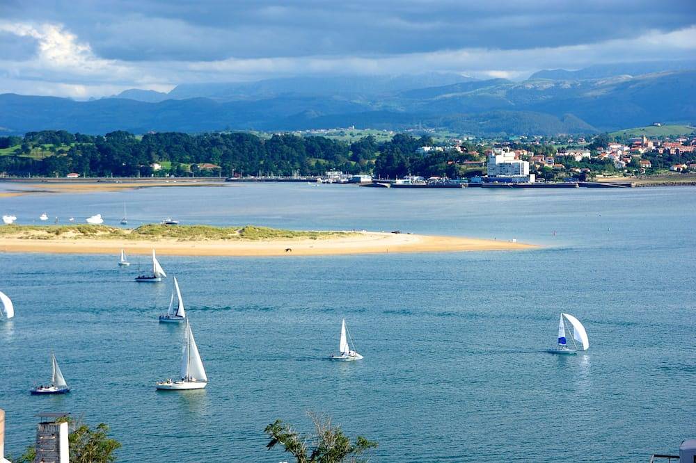 Ganze Wohnung, Luxus-Wohnung mit herrlichem Blick über die Bucht von Santander in Santander, Kantabrische Küste