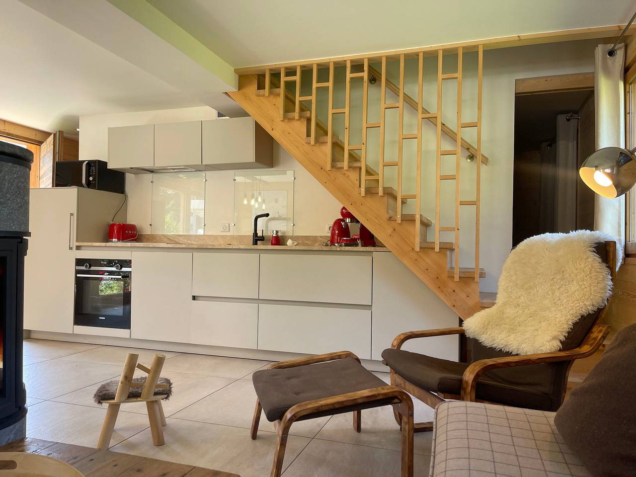 Amplio chalet renovado cerca del centro y del telecabina, ideal para familias y grupos. in Samoëns, Region Bonneville