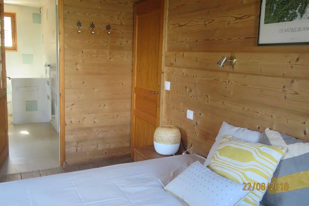 Chalet cosy avec spa extérieur et sauna face au Mont Blanc - Montchavinla Plagne in Bellentre, La Plagne-Tarentaise