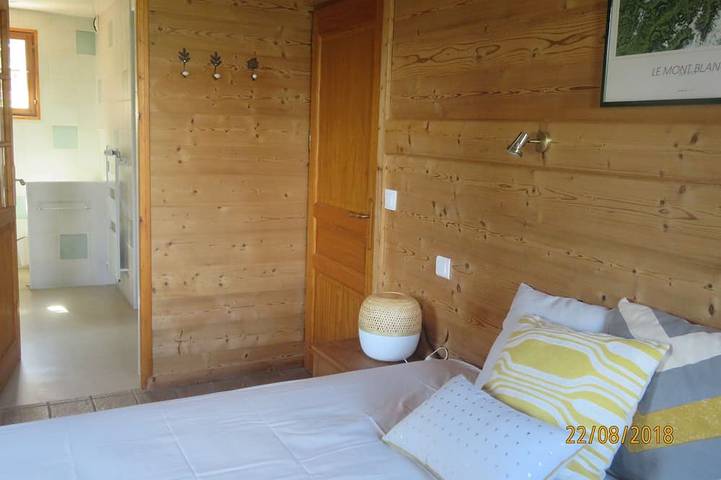 Chalet cosy avec spa extérieur et sauna face au Mont Blanc - MontchavinLa Plagne in Bellentre, La Plagne-Tarentaise