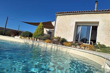 Cottage pour 14 personnes, avec terrasse et jardin à Champagnolles