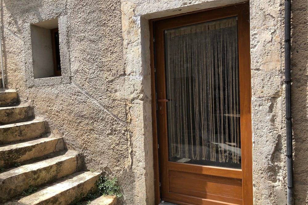 Appartement entier, Près du Parc de Verdure in Chomérac, Privas (arrondissement)