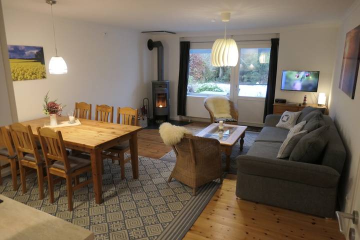 Ferienwohnung für 6 Personen, mit Balkon und Terrasse sowie Garten in Niesgrau - 4