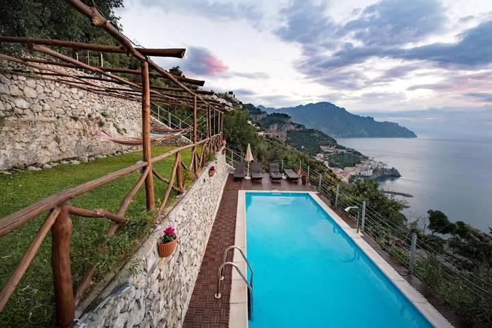 Villa pour 16 personnes, avec vue ainsi que jardin et piscine à Amalfi - 4
