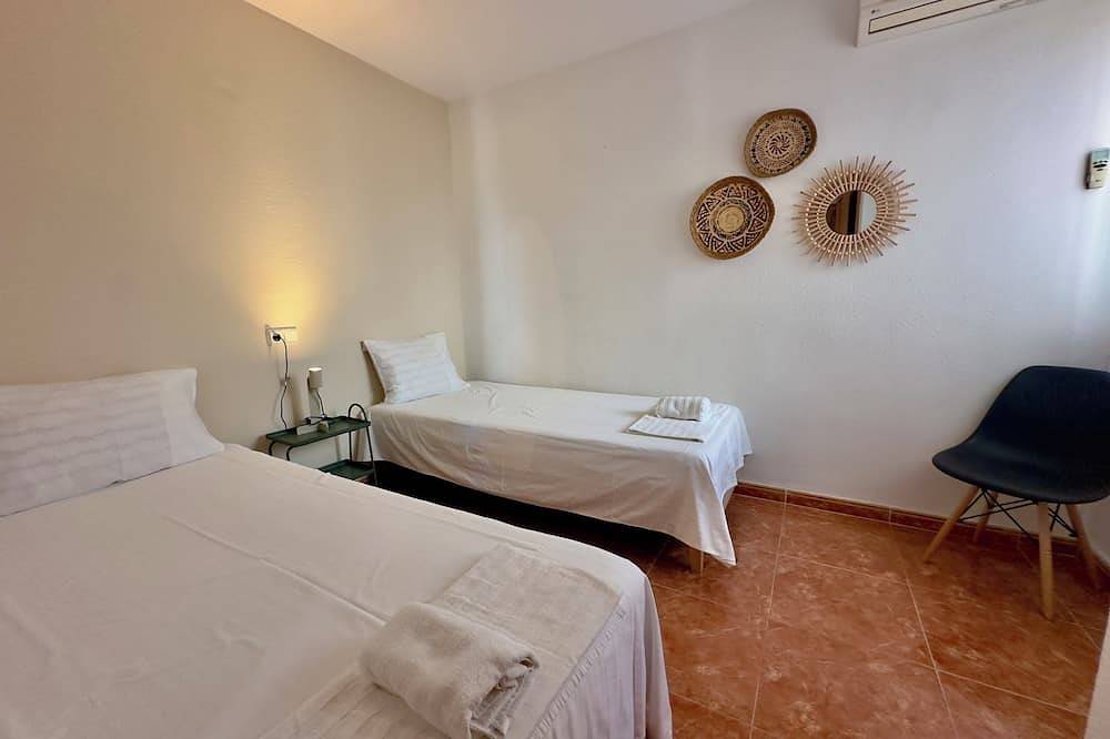 Casa Cuenca Sol by Comfort Club, Casa Cuenca 2 bedroom Clean&Cozy large Terrace in Los Arenales del Sol, Elche