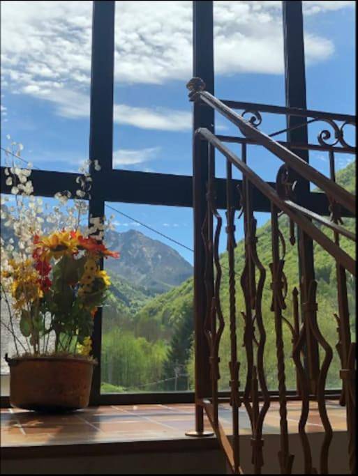 Gîte pour 4 personnes, avec vue et jardin à Estaing - 4