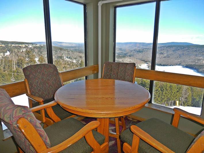 Vacation rental for 4 people, with balcony in Snowshoe