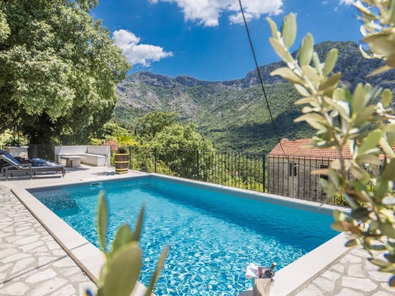 Schönes Steinhaus mit beheiztem Pool, Terrasse m in Zaostrog, Riwiera Makarska