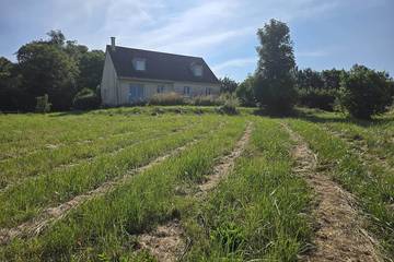 Gîte pour 7 personnes, avec jardin, animaux acceptés à La Mesnière