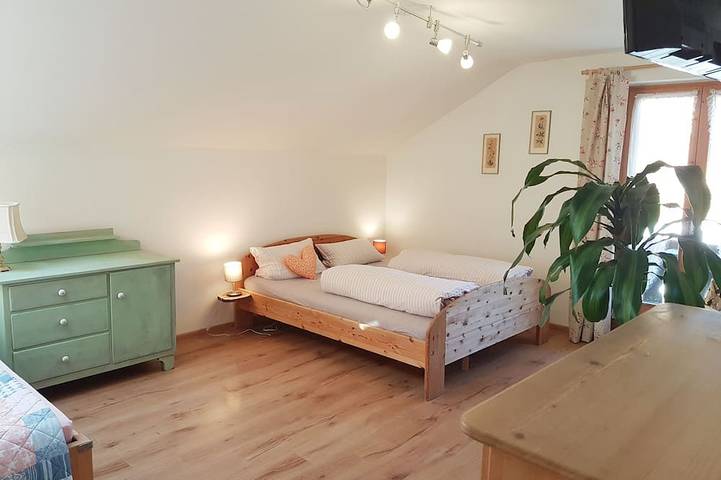 Gîte pour 7 personnes, avec balcon ainsi que jardin et jacuzzi à Jachenau - 2