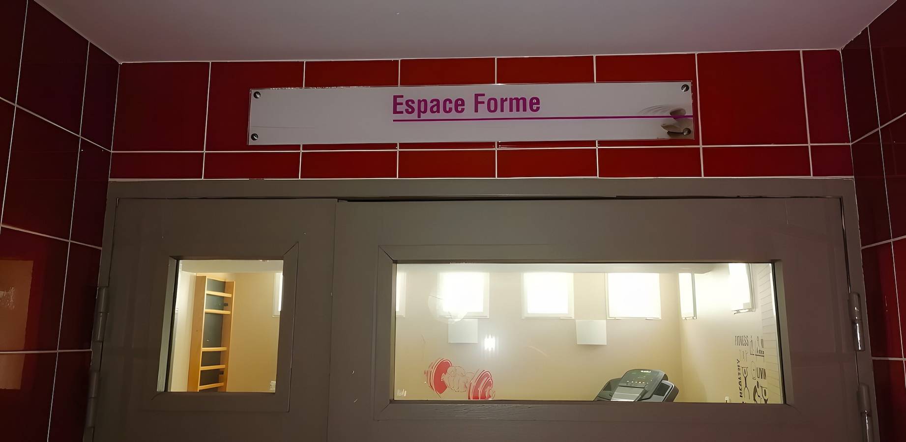 Apartamento entero, Apartamento «L'Eclose - Les Korrigans» con piscina, jardín compartidos y Wi-Fi in Guilvinec, Region de Quimper