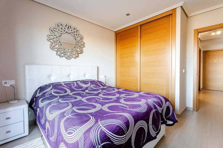 Apartamento entero, Apartamento vacacional 'Vista Bella' con vistas al mar, Wi-Fi y aire acondicionado in La Tejita, Granadilla de Abona