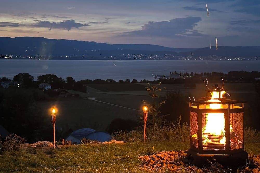 Chalet with panoramic view of the lake - a stay \"Relax & Tranquility\" in Pays des Trois-Lacs