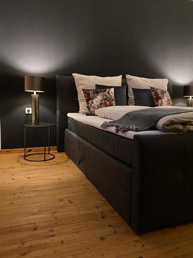 Ferienwohnung für 2 Personen, mit Ausblick und Garten in Bad Bertrich