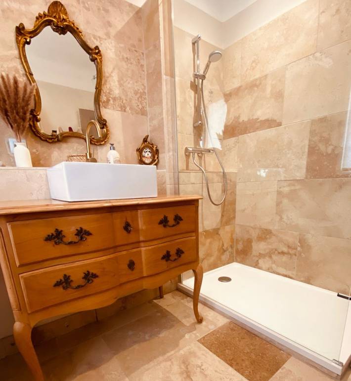 Gîte pour 8 personnes, avec jardin et terrasse à La Baume-de-Transit - 3