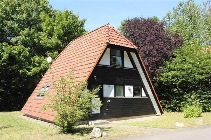 Ferienhaus für 6 Personen, mit Terrasse und Garten in Ronshausen