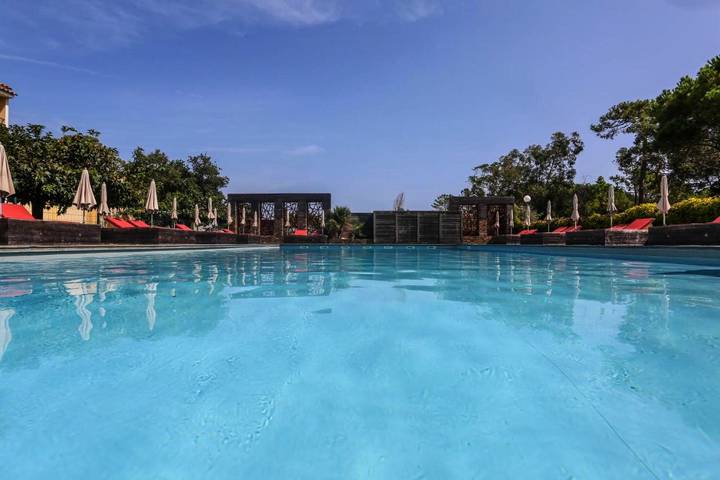 Hôtel pour 2 personnes, avec piscine et jardin