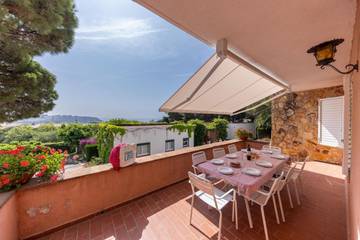 Villa pour 8 personnes, avec vue et jardin à Sant Feliu de Guíxols