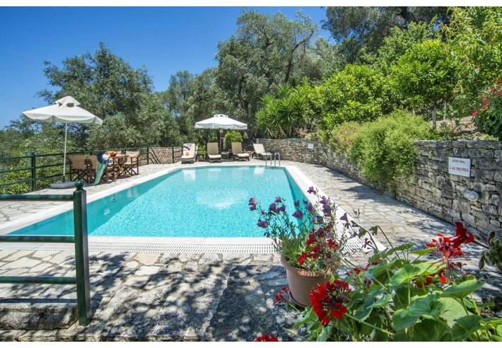 Villa voor 4 personen, met Balkon en Tuin op Paxos
