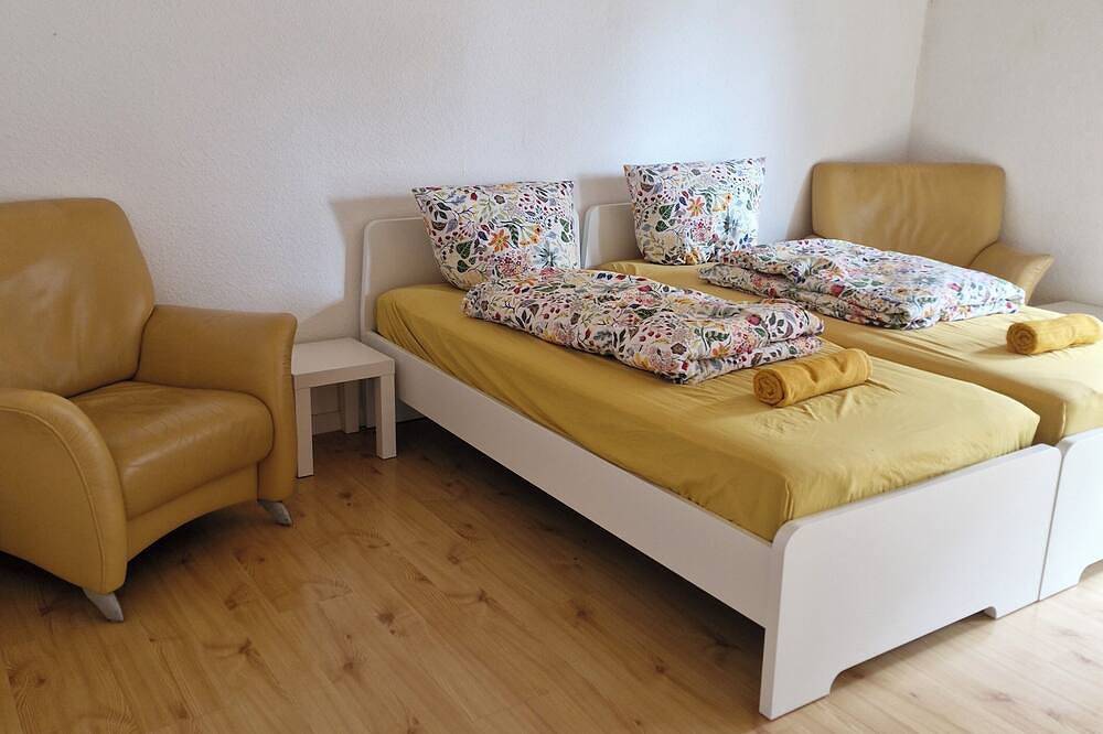 Ganze Wohnung, Geräumige 4-Zimmerwohnung für die gesamte Familie mit einer Wohnküche in Elsdorf, Rhein-Erft-Kreis