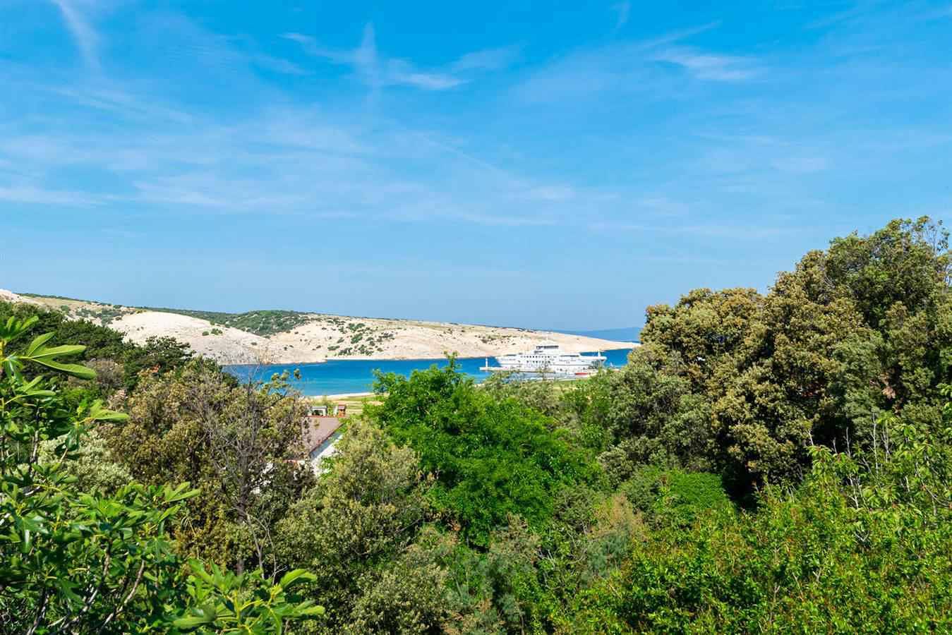 Ganze Ferienwohnung, Ferienwohnung mit Terrasse und Internet  in Lopar, Rab