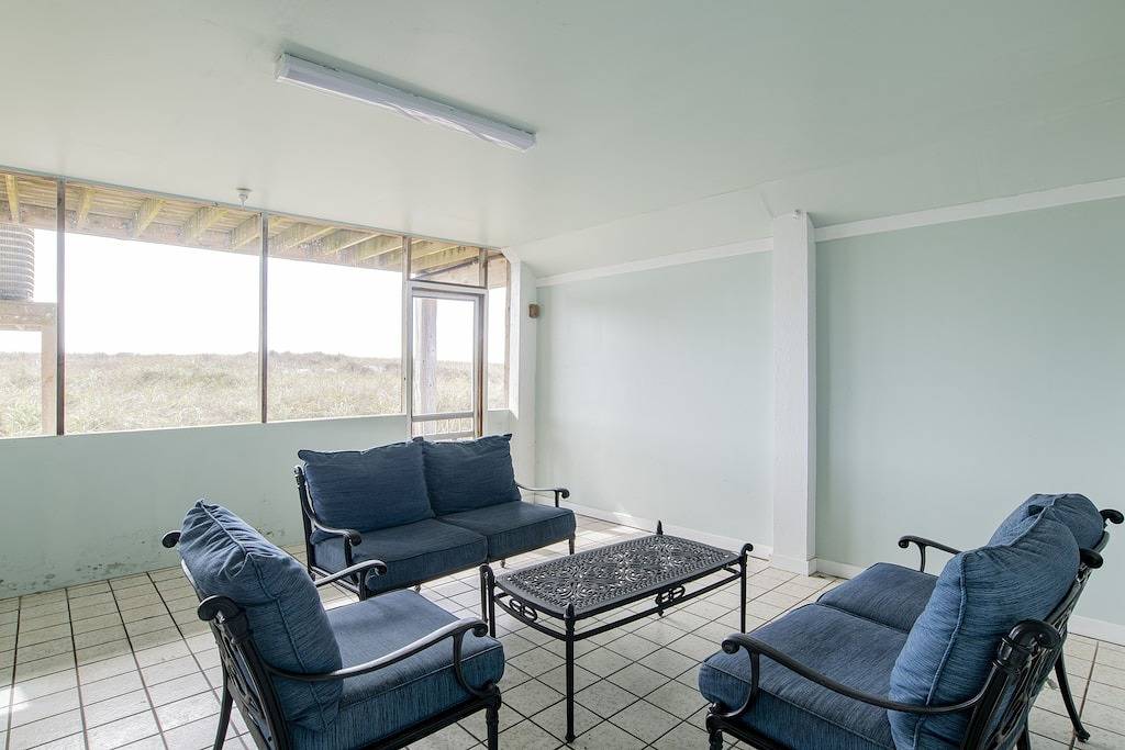 The Dory Is A Gulf Front Treasure Your Family Will Love! in Perdido Key, Escambia County