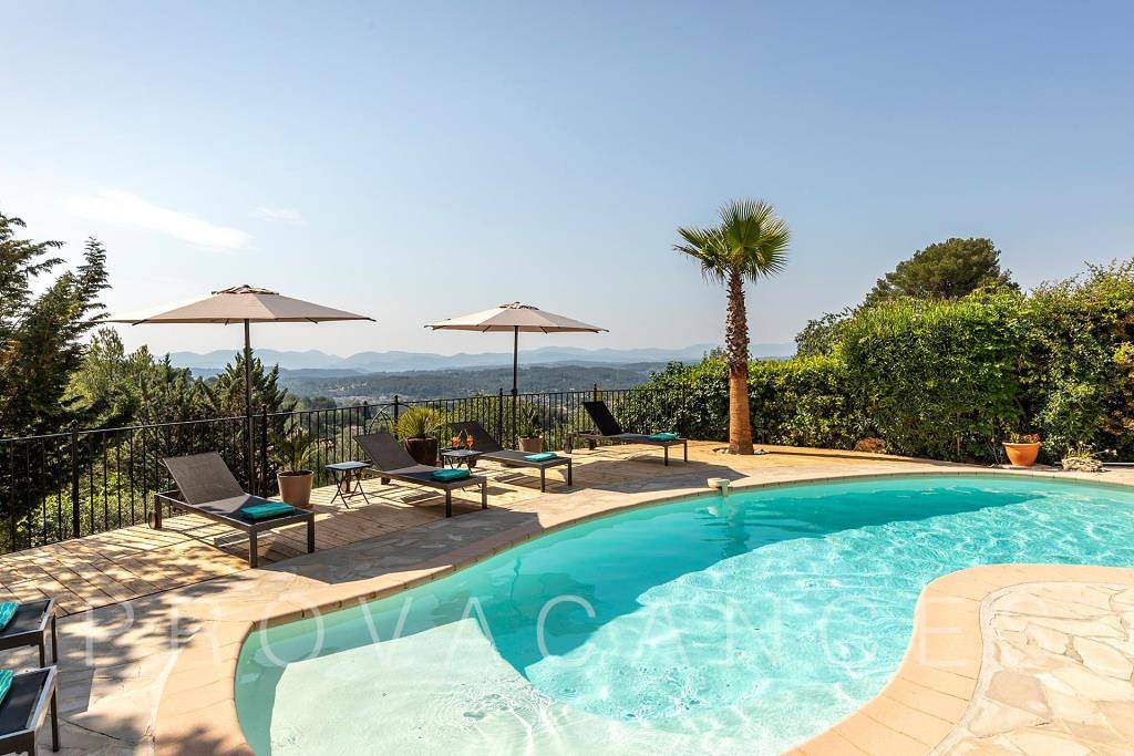 Lovely holiday home with a view in Draguignan in Draguignan, Draguignan region